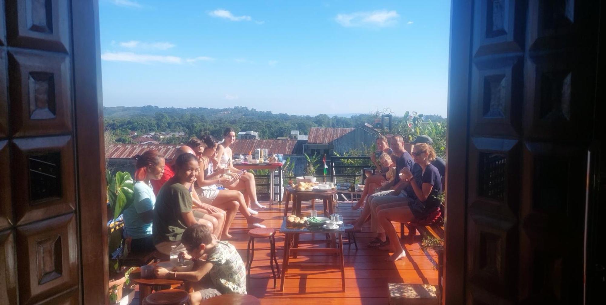 Kopa Hilltop - Family Guest Home Рутенг Екстериор снимка