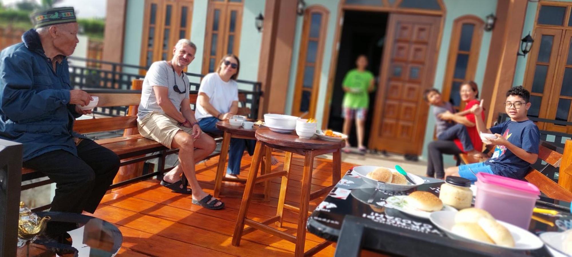 Kopa Hilltop - Family Guest Home Рутенг Екстериор снимка